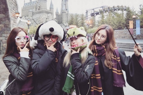 少女時代のソヒョンが、ユナとテヨンとともに大阪のUSJ(ユニバーサル・スタジオ・ジャパン)で楽しむ姿を公開した。