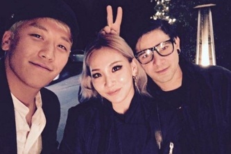 BIGBANGのV.Iが2NE1シエルやアメリカの有名DJスクリレックスとのディナーの様子を公開した。写真：V.Iのインスタグラム