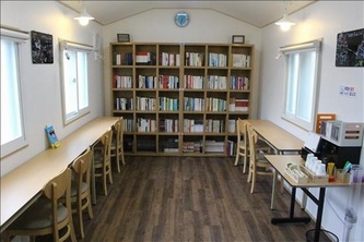 JYJのジェジュン(29)のファンクラブが、国軍将兵のためにブックカフェを寄贈した。[写真] 1師団提供：ジェジュンのファンクラブが陸軍1師団に寄贈したブックカフェ