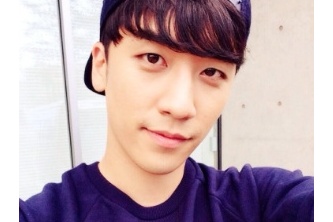 BIGBANGのV.I（スンリ）が、詐欺容疑で告訴した女性歌手シン某氏に対する訴えを取り下げた。写真：BIGBANG V.IのSNS