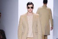 カルバン・クライン コレクション 2016-17年秋メンズをライブ配信