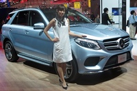 2015年、日本国内の輸入車販売台数でトップに立ったメルセデス・ベンツ。販売台数は6万5162台(前年比107.1%)だ。写真は昨年日本上陸したミッドサイズの人気SUV「GLE350ブルーテック4マティック」、価格は1000万円