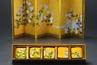 菊図屏風をモチーフにしたチョコレート - 琳派を味覚で味わう