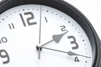 住宅情報サイトを運営するオウチーノが、子供を持つ家庭の門限事情を調査した結果、なんと半数以上が「門限を設けていない」としていたことがわかった。