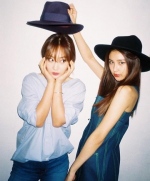 少女時代のユリが、従妹のビビアンとグラビアを撮影した。写真:ユリのインスタグラム
少女時代のユリが、従妹のビビアンとグラビアを撮影した。写真:ユリのインスタグラム