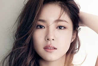 女優シン・セギョン(26)が、悪質なデマをネットで流し攻撃を繰り返してきたネットユーザーを告訴した。[写真]ナムアクターズ