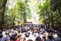 今年の中国の旧正月である春節の大型連休(7〜13日)を目前に、早くも「訪日ラッシュ」がスタートしている。中国経済の減速が不安視されている中、訪日需要の盛り上がりは加速する一方だ。