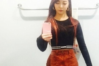 ガールズグループf(x)のルナが、ダイエットをしてほっそりとした体を披露した。写真：ルナのインスタグラム