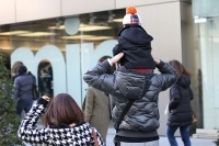 最も育児休業取得者が多かったのは、ソニーの569人。2位はマツダの327人で、同社は08年から男女問わず5労働日の育児休暇を導入している。3位はパナソニックの304人、4位の日本生命保険は「男性職員の育児休業100%取得」を実現し、264人。