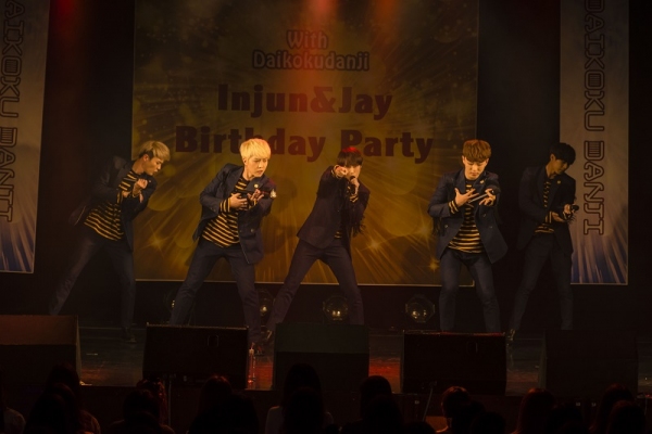大国男児が東京・新宿FACEでファンミーティングを開催し、巧みな日本語トークや新曲「Oh My Girl!」で会場を盛り上げた。（c）ライズコミュニケーション