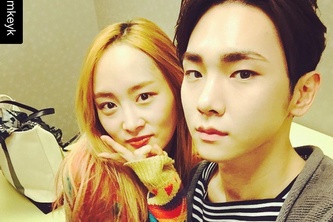 ニコル(元KARA)が、SHINeeのキーとの仲睦まじい姿を公開し、注目を集めている。