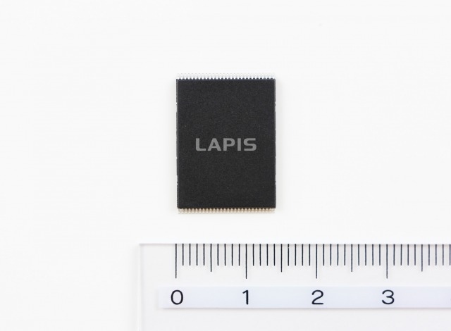 車載用途でNOR Flashメモリの需要が高まる中、ロームグループのラピスセミコンダクタは、128Mビットで業界初のエラー訂正符号回路と、出力ドライバビリティ調整回路を内蔵した、高信頼性NOR Flashメモリ「MR29V12852B」を開発した。