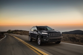 「Jeep Cherokee」の4x4グレード「トレイルホーク」(FCAジャパンの発表資料より) 「Jeep Cherokee」の4x4グレード「トレイルホーク」(FCAジャパンの発表資料より)