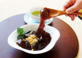 とろ～りとした新食感！（丸八製菓発表資料より）