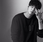 俳優イ・ミンホがデビュー10周年を記念してファンたちからもらったプレゼントを公開、注目を集めている。