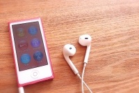 有料で利用中の定額制音楽配信サービスのうち、メインで利用している率がもっとも高かったのは「Apple Music」(40%)だった。