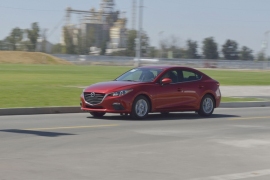 累計生産台数が500万台に到達した「マツダ アクセラ」(米国仕様車、写真提供:マツダ) 累計生産台数が500万台に到達した「マツダ アクセラ」(米国仕様車、写真提供:マツダ)