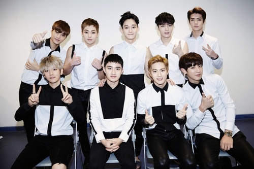 EXOが、3rdフルアルバムで今年の夏、韓国歌謡界に旋風を巻き起こす。写真：SMエンターテインメント