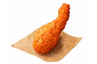 日本ケンタッキー・フライド・チキンが17日に発売する、国内産の若鶏を使用した辛口チキンメニュー「レッドホットチキン」。（同社発表資料より）