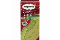 ハーゲンダッツ ジャパンが期間限定で発売するクリスピーサンド「抹茶フォンデュ」。（写真提供：ハーゲンダッツジャパン）