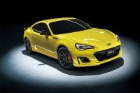 「bremboブレーキ」と「ZF社製SACHSダンパー」を採用したスバルBZRの最上級グレード「GT」。写真はその「GT」をベースとした100台限定の特別仕様車「Yellow Edition」