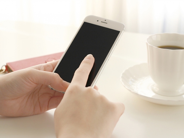 MMD研究所は、インテル セキュリティと共同で、2016年6月10日～6月14日に、中学1年生～3年生の子どもを持つ女性1,148人とスマートフォンを所有している中学生370人を対象に「中学生のスマートフォン利用実態調査」を実施した。