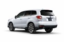 富士重工業が発売したフォレスターの特別仕様車「Brown Leather Selection」(グレード:2.0XT EyeSight Brown Leather Selection、大型サンルーフはメーカー装着オプション、LEDアクセサリーライナーはディーラー装着オプション)(写真提供:富士重工業) 富士重工業が発売したフォレスターの特別仕様車「Brown Leather Selection」(グレード:2.0XT EyeSight Brown Leather Selection、大型サンルーフはメーカー装着オプション、LEDアクセサリーライナーはディーラー装着オプション)(写真提供:富士重工業)