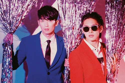 SUPER JUNIORのヒチョルとTRAXのジョンモによるデュオ、キム・ヒチョル&キム・ジョンモが、2ndミニアルバム「総合ギフトセット(Goody Bag)」で12日にカムバックする。写真：SMエンターテインメント