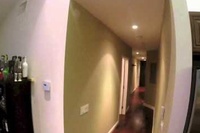 どんな時も抱っこをする体制になるとバンザーイをします！