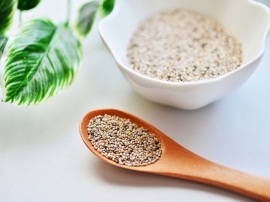 どのような夏バテ・熱中症対策を行えばよいかについては、ネオマーケティングの「夏バテとスーパーフードに関する調査」(調査対象:20~50代1000名)が参考になる。 どのような夏バテ・熱中症対策を行えばよいかについては、ネオマーケティングの「夏バテとスーパーフードに関する調査」(調査対象:20~50代1000名)が参考になる。