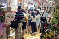 チュチュアンナ香港1号店　計画比4倍の好発進