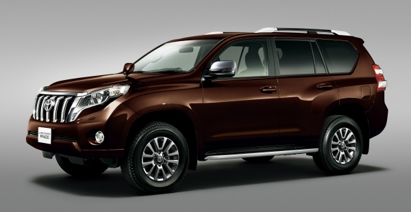 ランドクルーザープラドの特別仕様車「ZX“G-FRONTIER”」（2.8Lディーゼル、ヴィンテージブラウンパールクリスタルシャイン、オプション装着車、写真提供：トヨタ自動車）