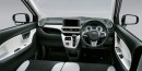 トヨタ自動車が発売した新型軽乗用車「ピクシス ジョイ C」（写真提供：トヨタ自動車）
