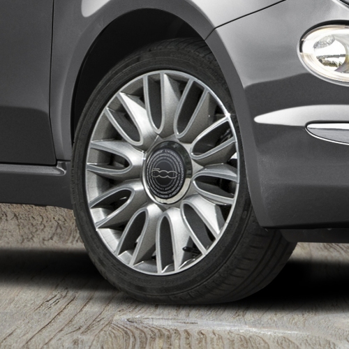 コンパクトカー「Fiat 500」の限定車「Fiat 500 Genio（ジェニオ）」（FCAジャパンの発表資料より）