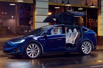 電気自動車SUV「Tesla Model X」（テスラモーターズジャパン発表資料より）