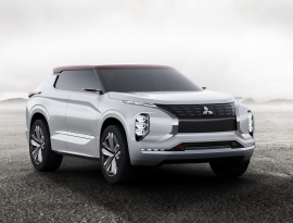 三菱自動車が2016年パリモーターショーで初公開する、次世代クロスオーバーSUVのコンセプトカー「MITSUBISHI GT-PHEV Concept」(写真提供:三菱自動車) 三菱自動車が2016年パリモーターショーで初公開する、次世代クロスオーバーSUVのコンセプトカー「MITSUBISHI GT-PHEV Concept」(写真提供:三菱自動車)