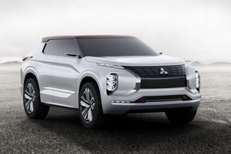 三菱自動車が2016年パリモーターショーで初公開する、次世代クロスオーバーSUVのコンセプトカー「MITSUBISHI GT-PHEV Concept」（写真提供：三菱自動車）