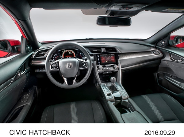 ホンダがパリモーターショーで公開した「シビック」シリーズの5ドアモデル、新型「シビック ハッチバック」（写真提供：ホンダ）