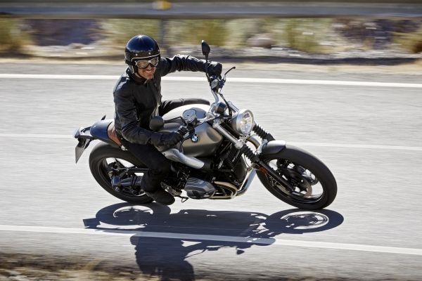 ビー・エム・ダブリューは新ヘリテイジモデル「新型BMW R nineT スクランブラー」を10月14日に販売開始する。（写真提供：BMW）