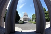 総額3兆2869億円の今年度第2次補正予算が自民・公明・維新・こころなどの賛成多数で11日、成立した。