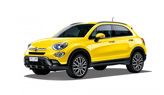 「Fiat 500X Black Tie」と「Fiat 500X Yellow Cross」（FCAジャパンの発表資料より）