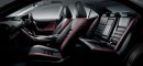 トヨタ自動車がマイナーチェンジして発売するレクサスのFRスポーツセダン「IS350」（写真提供：トヨタ自動車） 