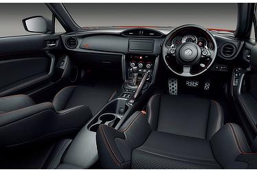 特別仕様車GT“Solar Orange Limited”内装
