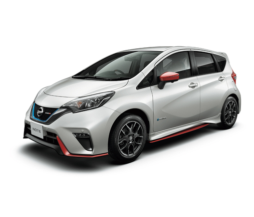 NOTE e-POWER NISMO（ブリリアントホワイトパール）