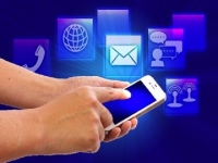 任天堂の人気ゲーム「マリオ」に便乗した不正アプリが9千件にも上ることがわかった。アダルトサイトや他アプリのインストールに誘導する手口。同社が出している公式アプリは「スーパーマリオラン」のみなので、それ以外の「マリオ」には注意が必要だ。