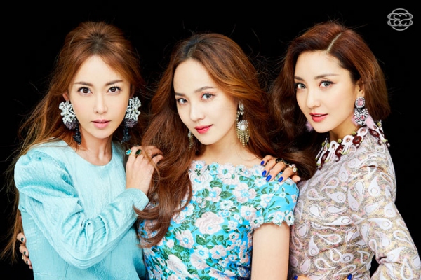 レジェンドグループS.E.Sがデビュー20周年記念スペシャルアルバム「Remember」を発売し、魅力の異なるダブルタイトル曲で歌謡界に登場する。写真：SMエンターテインメント
