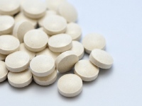 今年より「セルフメディケーション税制」がスタート。市販薬を12,000円以上購入すると医療控除が受けられる。市販薬を日常的に使っている場合は確定申告をして制度を有効活用しよう。