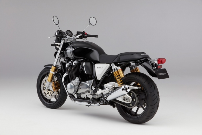 CB1100 RS グラファイトブラック