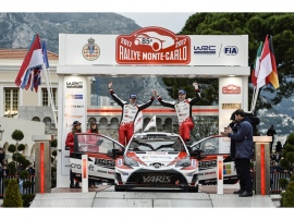 WRC緒戦「ラリー・モンテカルロ」2位でフィニッシュした、TOYOTA GAZOO Racingの「ヤリスWRC」ドライバーのミーカ・アンティラ(左)とヤリ-マティ・ラトバラ(右) WRC緒戦「ラリー・モンテカルロ」2位でフィニッシュした、TOYOTA GAZOO Racingの「ヤリスWRC」ドライバーのミーカ・アンティラ(左)とヤリ-マティ・ラトバラ(右)