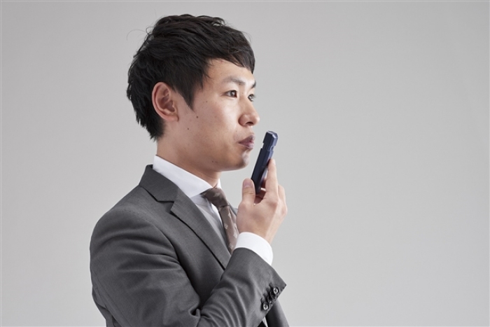 息を吹きかけるだけで簡単に呼気中のアルコール濃度をチェック（タニタの発表資料より） 